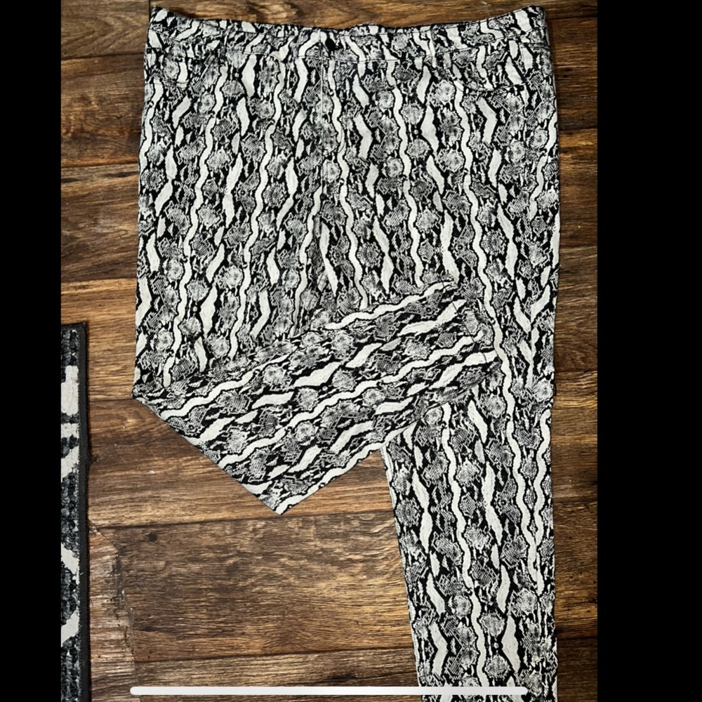 Wild Fable Snake print jeans